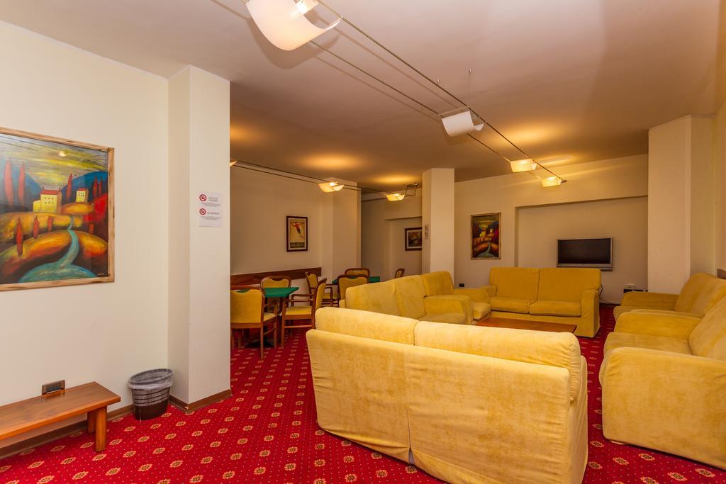Hotel Relais Des Alpes Саузе-д'Ульс Экстерьер фото