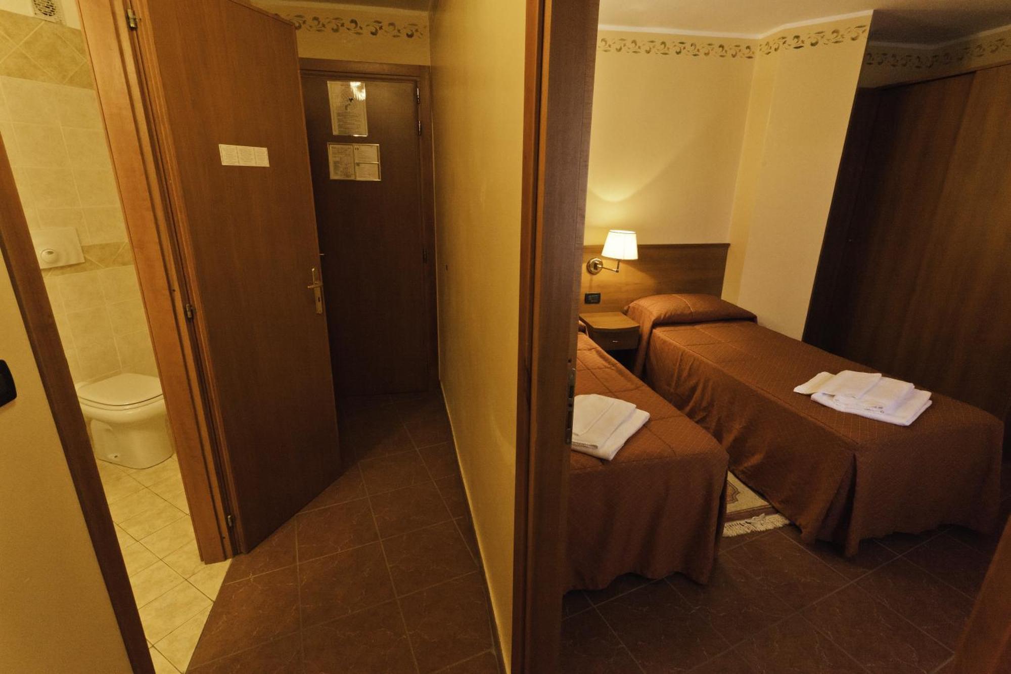 Hotel Relais Des Alpes Саузе-д'Ульс Номер фото