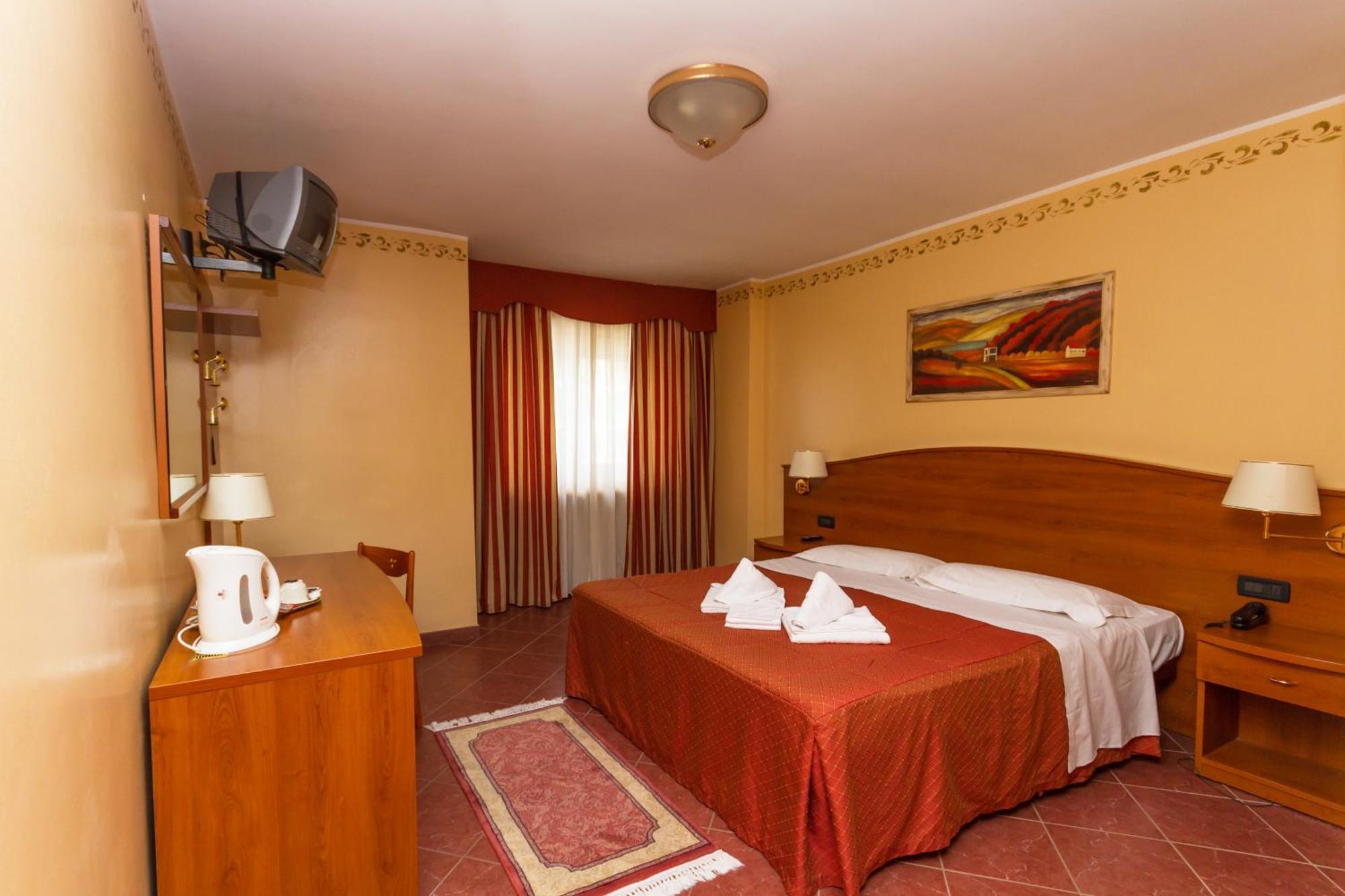 Hotel Relais Des Alpes Саузе-д'Ульс Номер фото