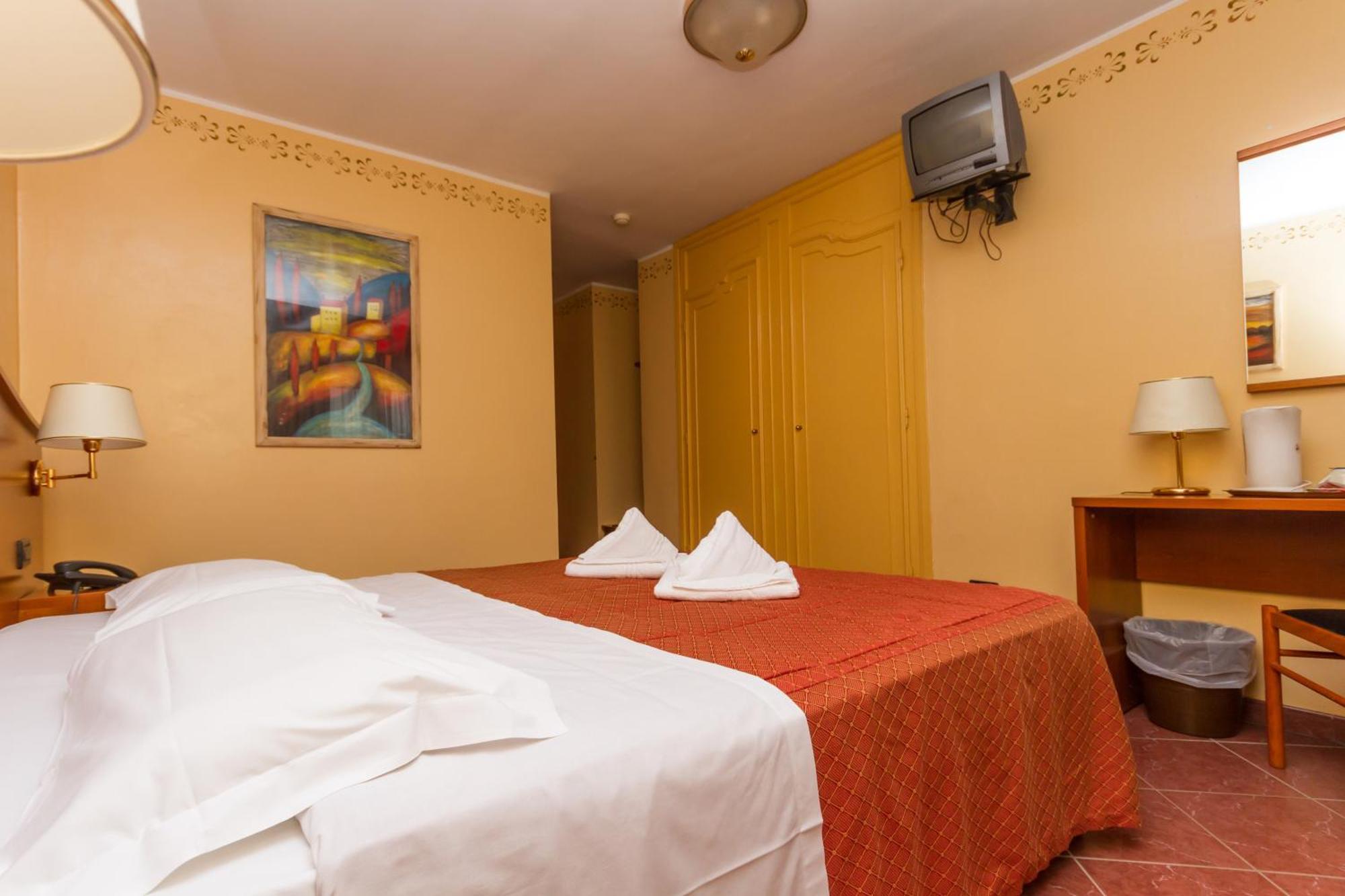 Hotel Relais Des Alpes Саузе-д'Ульс Номер фото